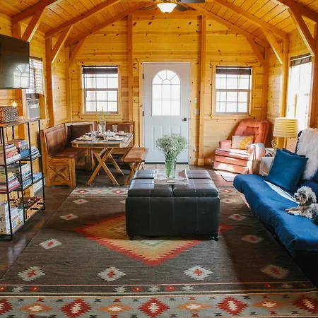Paradise Valley Cabin By Chico And Yellowstone Park!